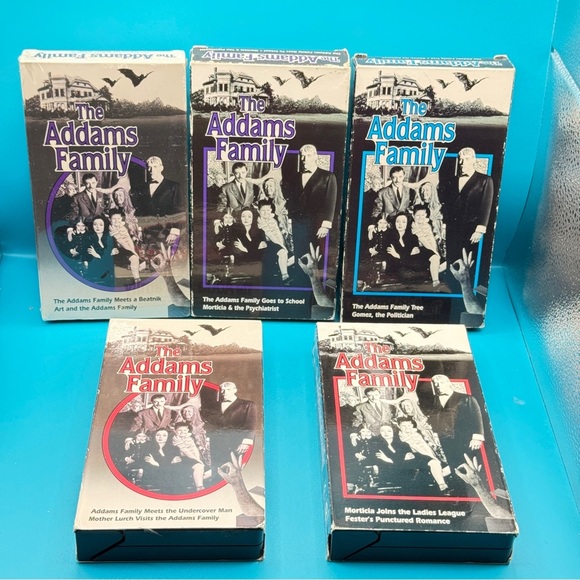 Lot of 5 Vintage Addams Family VHS Worldvision Home Video Tested 1 Sealed Rare - Picture 1 of 15